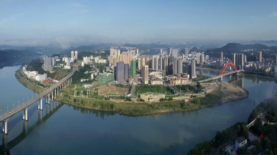 东俯苍溪县城嘉陵江二桥与三桥江南半岛新城与老城图景